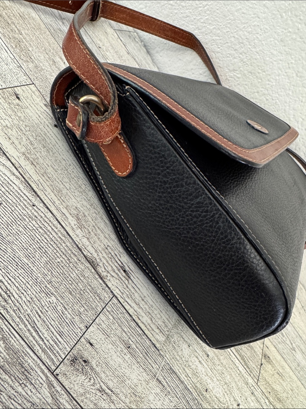 Vintage Bally Black Leather Crossbody with Brown Trim - Picture 3 of 15